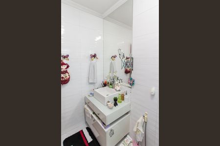 Casa à venda com 100m², 3 quartos e 2 vagas Casa à venda com 100m², 3 quartos e 2 vagasBanheiro da Suíte