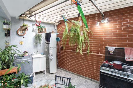 Casa à venda com 100m², 3 quartos e 2 vagas Casa à venda com 100m², 3 quartos e 2 vagasÁrea de Serviço