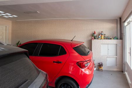 Casa à venda com 100m², 3 quartos e 2 vagas Casa à venda com 100m², 3 quartos e 2 vagasGaragem