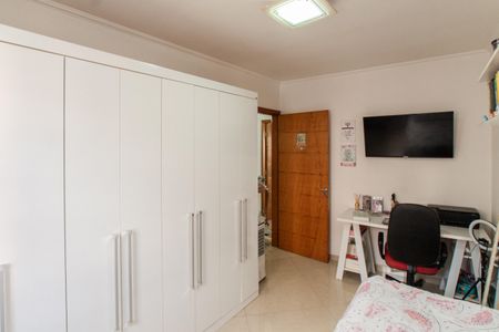 Casa à venda com 100m², 3 quartos e 2 vagas Casa à venda com 100m², 3 quartos e 2 vagasQuarto 1