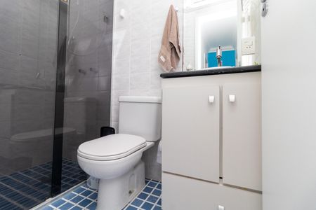 Apartamento à venda com 77m², 3 quartos e 1 vaga Apartamento à venda com 77m², 3 quartos e 1 vagaBanheiro
