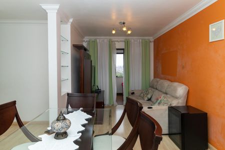 Apartamento à venda com 77m², 3 quartos e 1 vaga Apartamento à venda com 77m², 3 quartos e 1 vagaSala