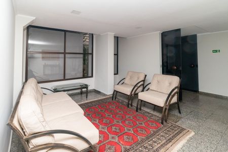 Apartamento à venda com 77m², 3 quartos e 1 vaga Apartamento à venda com 77m², 3 quartos e 1 vagaÁrea Comum - Hall