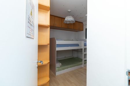 Apartamento à venda com 77m², 3 quartos e 1 vaga Apartamento à venda com 77m², 3 quartos e 1 vagaQuarto 2