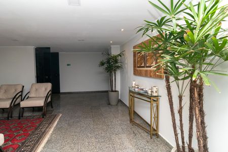 Apartamento à venda com 77m², 3 quartos e 1 vaga Apartamento à venda com 77m², 3 quartos e 1 vagaÁrea Comum - Hall