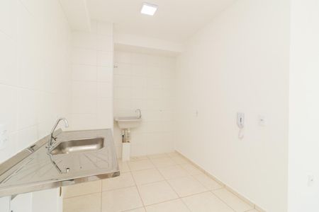 Apartamento para alugar com 40m², 2 quartos e sem vaga Apartamento para alugar com 40m², 2 quartos e sem vagaCozinha e Área de serviço