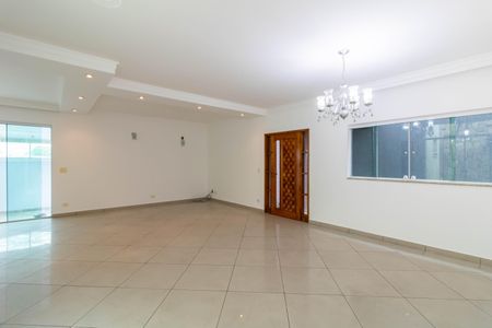 Casa à venda com 299m², 3 quartos e 4 vagasSala