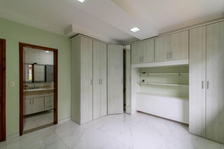 Casa à venda com 299m², 3 quartos e 4 vagasSuíte