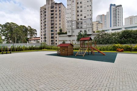 Apartamento à venda com 58m², 2 quartos e 2 vagas Apartamento à venda com 58m², 2 quartos e 2 vagasÁrea comum - Playground