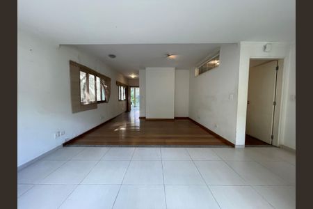 Sala de casa à venda com 6 quartos, 700m² em Butantã, São Paulo