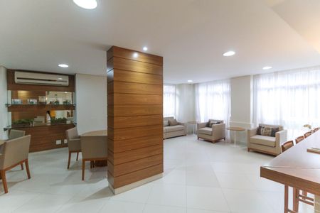 Apartamento à venda com 98m², 3 quartos e 3 vagasÁrea comum - Salão de festas