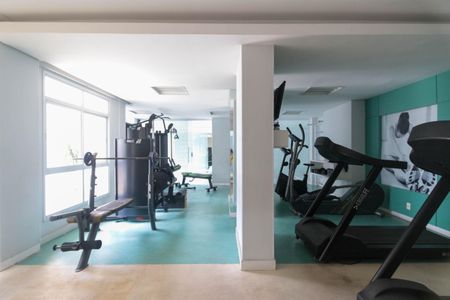 Apartamento à venda com 98m², 3 quartos e 3 vagasÁrea comum - Academia