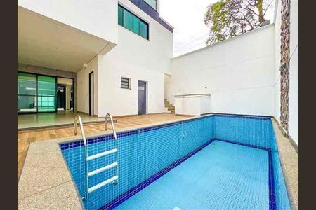 Casa à venda com 400m², 4 quartos e 5 vagas