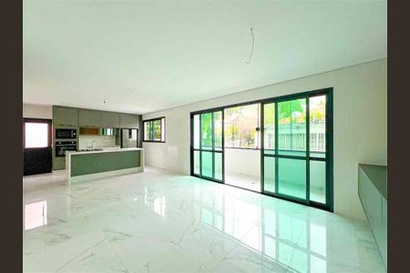 Casa à venda com 4 quartos, 400m² em Tremembé, São Paulo