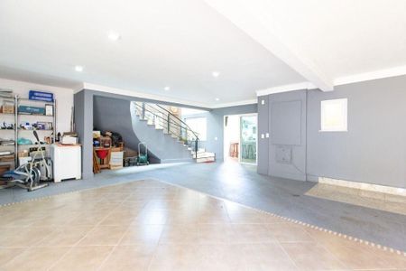 Casa à venda com 3 quartos, 637m² em Vila Albertina, São Paulo