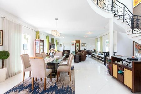 Casa à venda com 3 quartos, 637m² em Vila Albertina, São Paulo