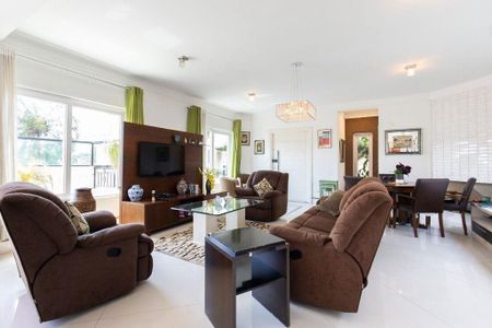 Casa à venda com 3 quartos, 637m² em Vila Albertina, São Paulo