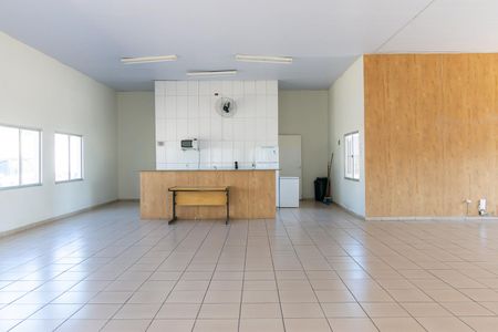 Apartamento à venda com 44m², 2 quartos e 1 vaga Apartamento à venda com 44m², 2 quartos e 1 vagaÁrea comum - Salão de festas
