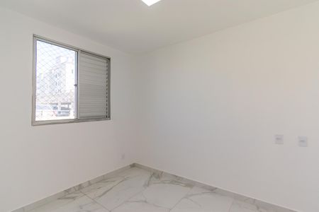 Apartamento à venda com 44m², 2 quartos e 1 vaga Apartamento à venda com 44m², 2 quartos e 1 vagaQuarto 2