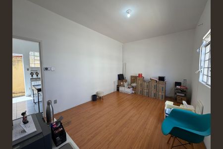 Casa à venda com 3 quartos, 600m² em Carlos Prates, Belo Horizonte