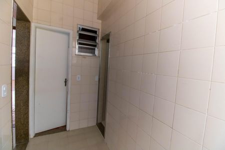 Apartamento à venda com 108m², 3 quartos e 1 vagaÁrea de Serviço