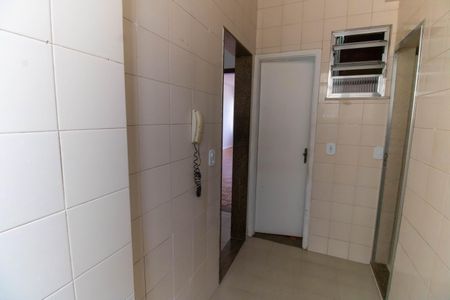 Apartamento à venda com 108m², 3 quartos e 1 vagaÁrea de Serviço