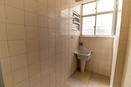 Apartamento à venda com 108m², 3 quartos e 1 vagaÁrea de Serviço