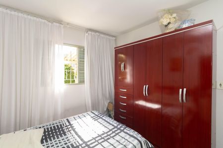 Casa à venda com 180m², 4 quartos e 3 vagas Casa à venda com 180m², 4 quartos e 3 vagasQuarto 1