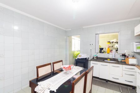 Casa à venda com 180m², 4 quartos e 3 vagas Casa à venda com 180m², 4 quartos e 3 vagasCozinha 2