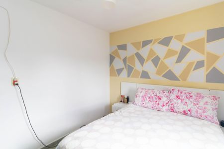 Casa à venda com 180m², 4 quartos e 3 vagas Casa à venda com 180m², 4 quartos e 3 vagasQuarto 4