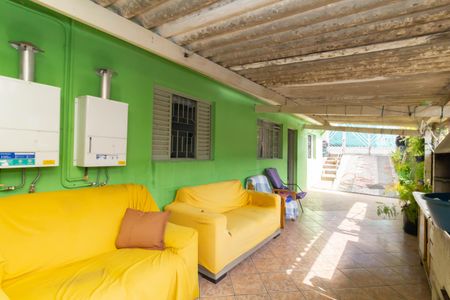 Casa à venda com 180m², 4 quartos e 3 vagas Casa à venda com 180m², 4 quartos e 3 vagasÁrea Externa