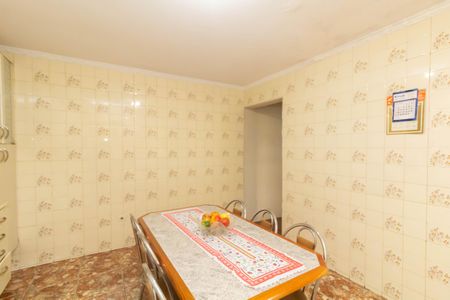 Casa à venda com 180m², 4 quartos e 3 vagas Casa à venda com 180m², 4 quartos e 3 vagasCozinha