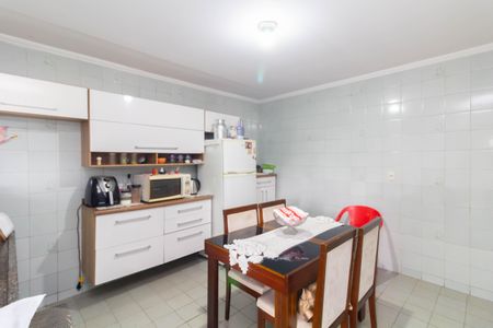 Casa à venda com 180m², 4 quartos e 3 vagas Casa à venda com 180m², 4 quartos e 3 vagasCozinha 2