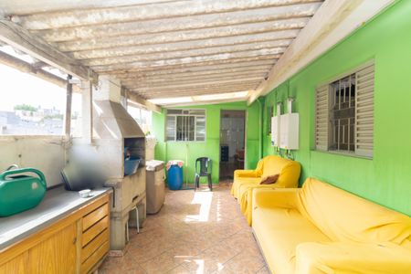 Casa à venda com 180m², 4 quartos e 3 vagas Casa à venda com 180m², 4 quartos e 3 vagasÁrea Externa