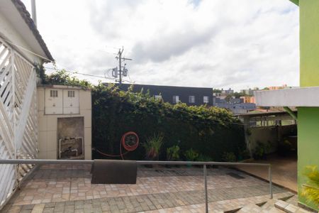 Casa à venda com 180m², 4 quartos e 3 vagas Casa à venda com 180m², 4 quartos e 3 vagasÁrea Externa