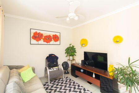 Casa à venda com 180m², 4 quartos e 3 vagas Casa à venda com 180m², 4 quartos e 3 vagasSala 2