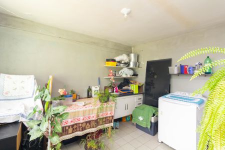 Casa à venda com 180m², 4 quartos e 3 vagas Casa à venda com 180m², 4 quartos e 3 vagasÁrea de Serviço