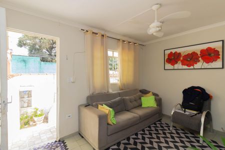 Casa à venda com 180m², 4 quartos e 3 vagas Casa à venda com 180m², 4 quartos e 3 vagasSala 2