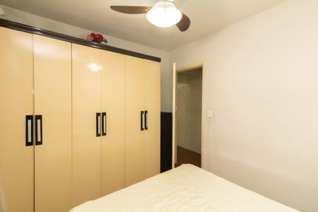 Casa à venda com 180m², 4 quartos e 3 vagas Casa à venda com 180m², 4 quartos e 3 vagasQuarto 2