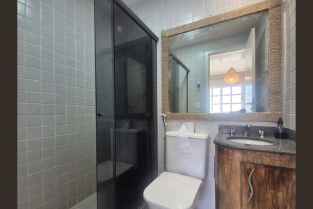 Apartamento à venda com 74m², 2 quartos e 2 vagasBanheiro da Suíte 2