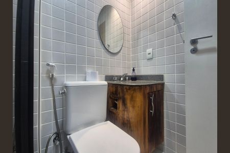 Apartamento à venda com 74m², 2 quartos e 2 vagasBanheiro da Suíte 1
