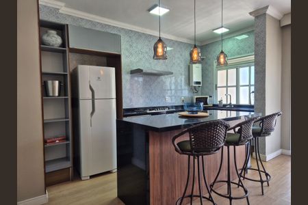 Apartamento à venda com 74m², 2 quartos e 2 vagasCozinha
