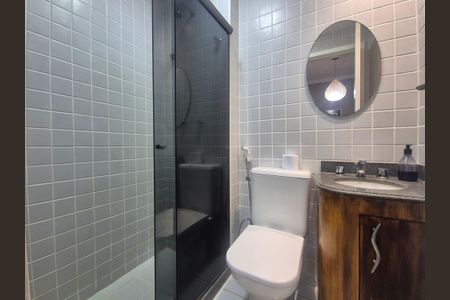 Apartamento à venda com 74m², 2 quartos e 2 vagasBanheiro da Suíte 1