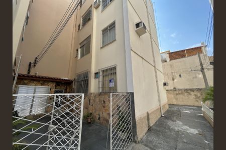 Apartamento para alugar com 70m², 3 quartos e sem vagaFachada + plaqiuinha