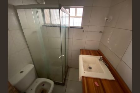Apartamento à venda com 70m², 3 quartos e sem vaga Apartamento à venda com 70m², 3 quartos e sem vagaBanheiro social