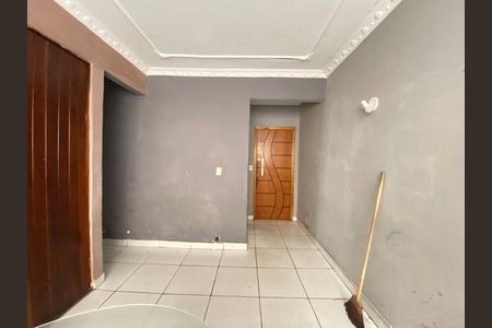 Apartamento à venda com 70m², 3 quartos e sem vaga Apartamento à venda com 70m², 3 quartos e sem vagaSala