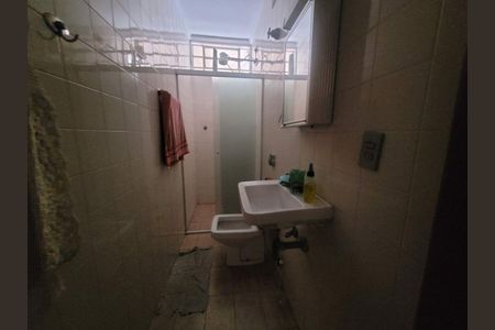 Casa à venda com 240m², 3 quartos e 2 vagas