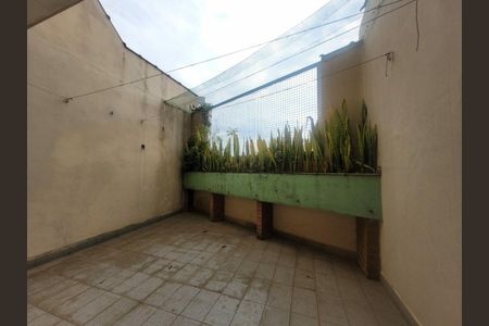 Casa à venda com 240m², 3 quartos e 2 vagas