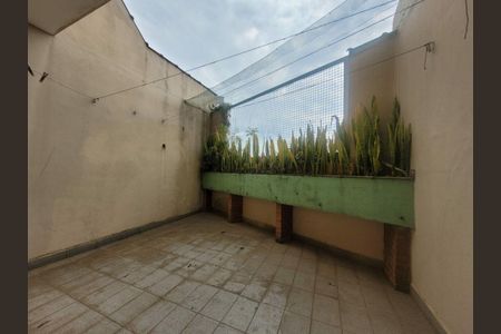 Casa à venda com 240m², 3 quartos e 2 vagas