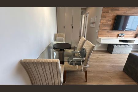 Apartamento à venda com 57m², 2 quartos e 1 vaga Apartamento à venda com 57m², 2 quartos e 1 vagaSala